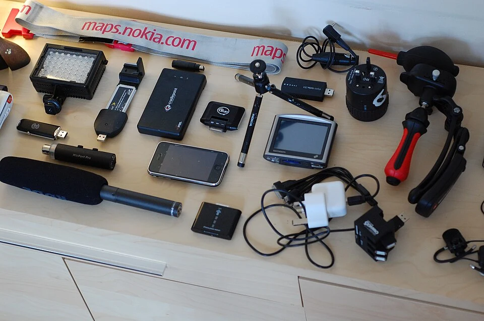 Tech Travel Organizer
