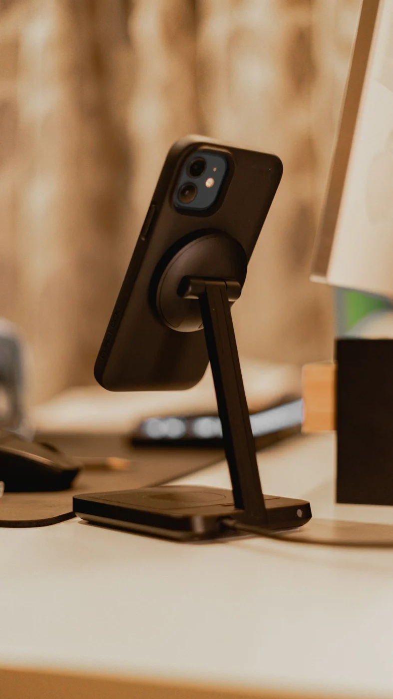 Magnetic Stand Case